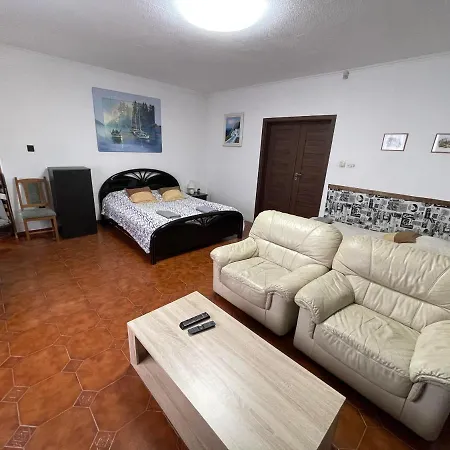 Guest house Tulipan Vendeghaz