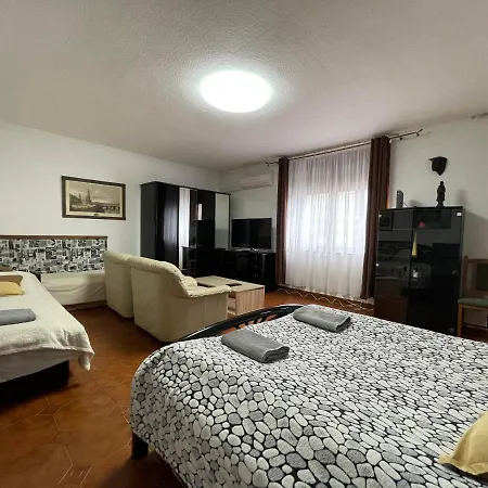 Guest house Tulipan Vendeghaz *